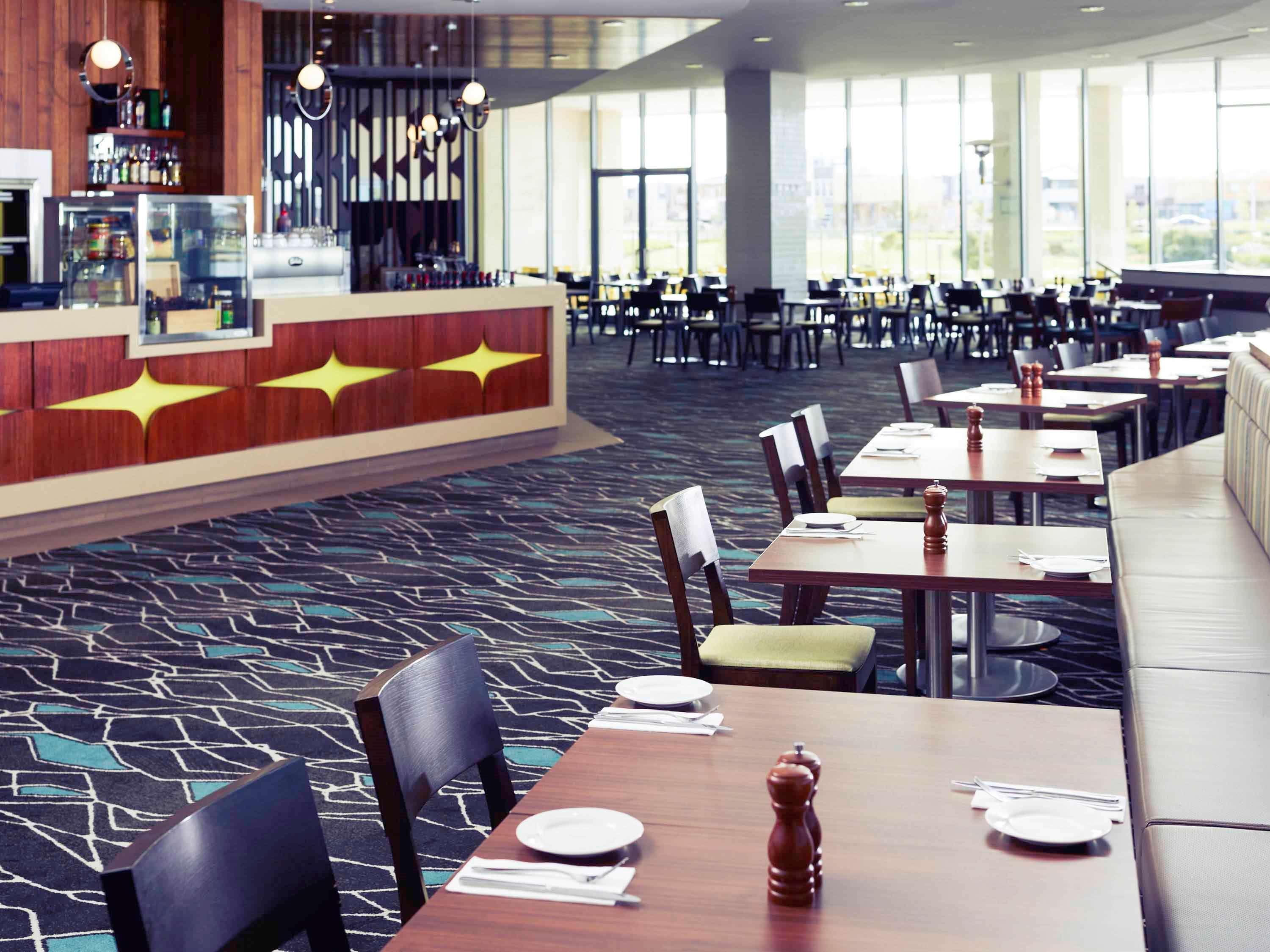 Mercure Melbourne Hotel