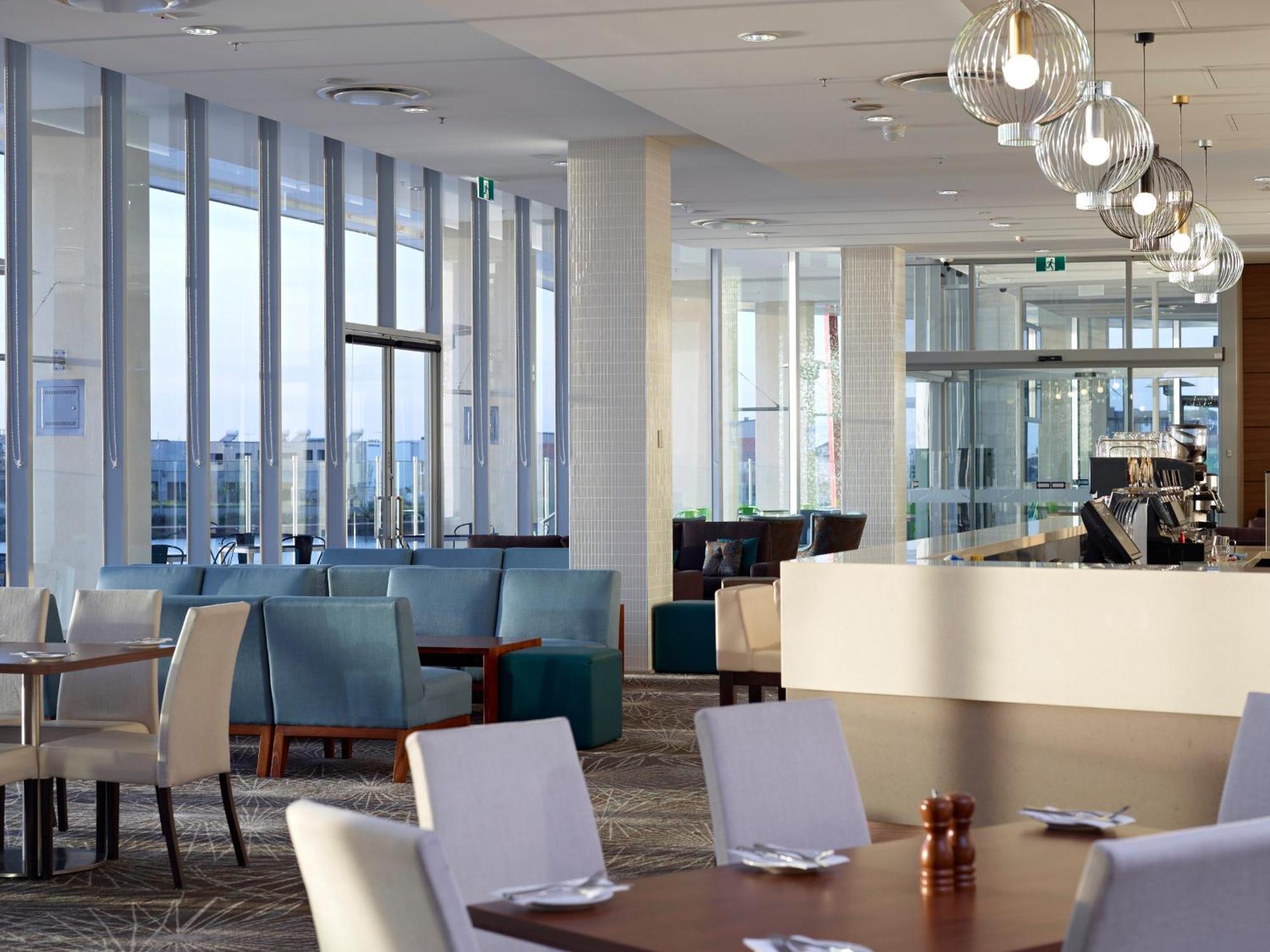 Hotel Mercure Melbourne 4*