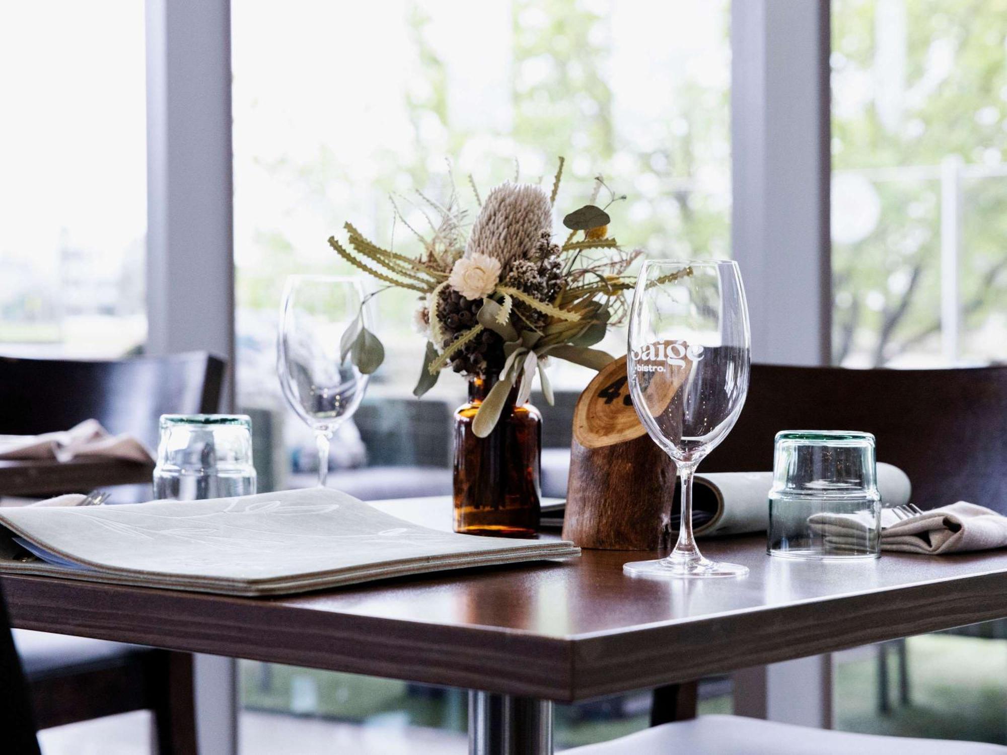 Mercure Melbourne 4* Caroline Springs