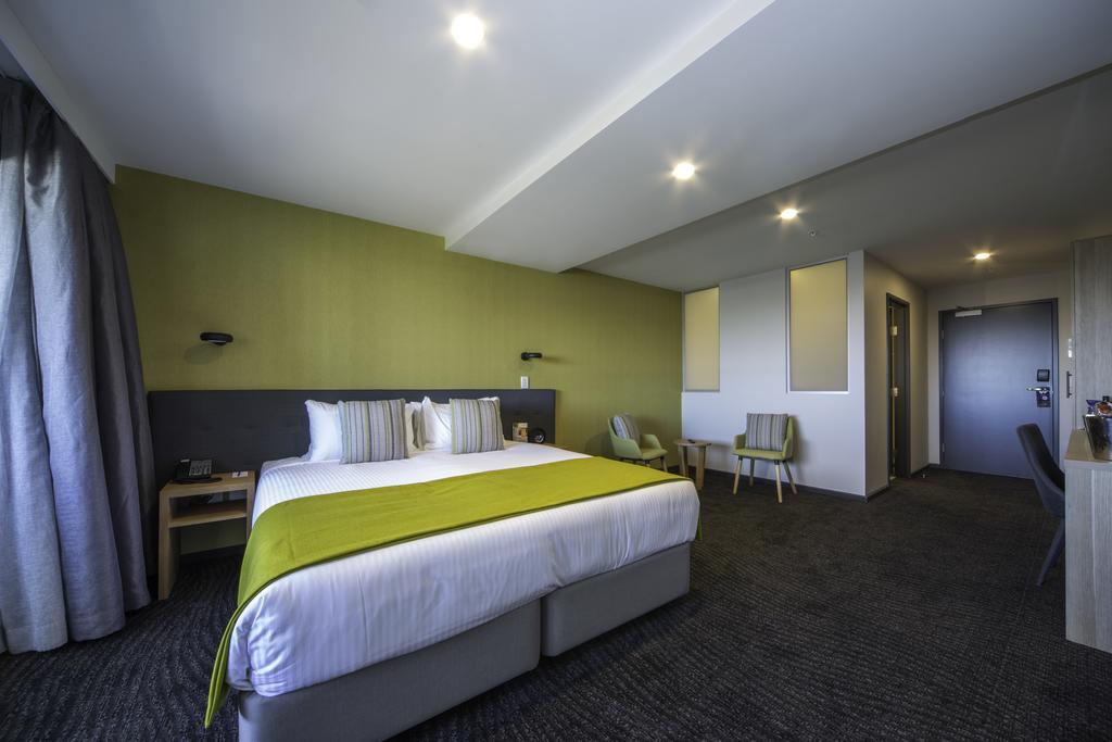 Mercure Melbourne 4* Caroline Springs